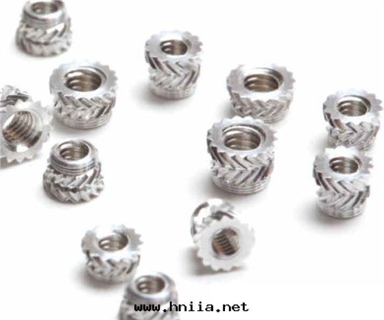 鋁(lǚ)螺母