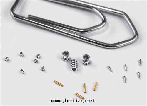 醫療器械微型元(yuán)件(jiàn)