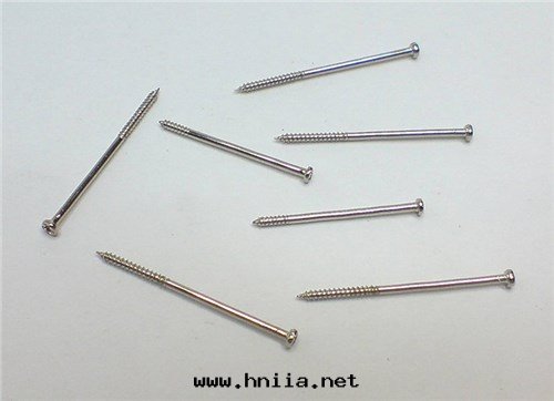 非(fēi)标(biāo)鉚钉5